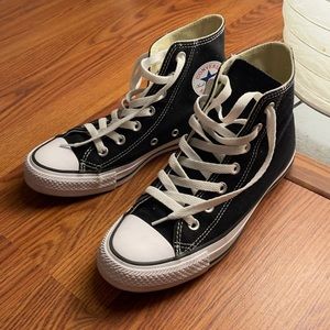 Black converse